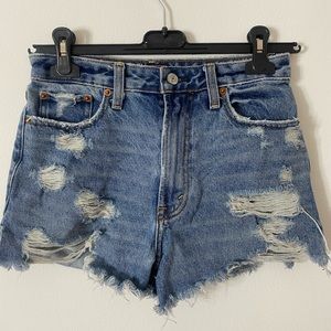 ABERCROMBIE & FITCH HIGH RISE SHORTS
